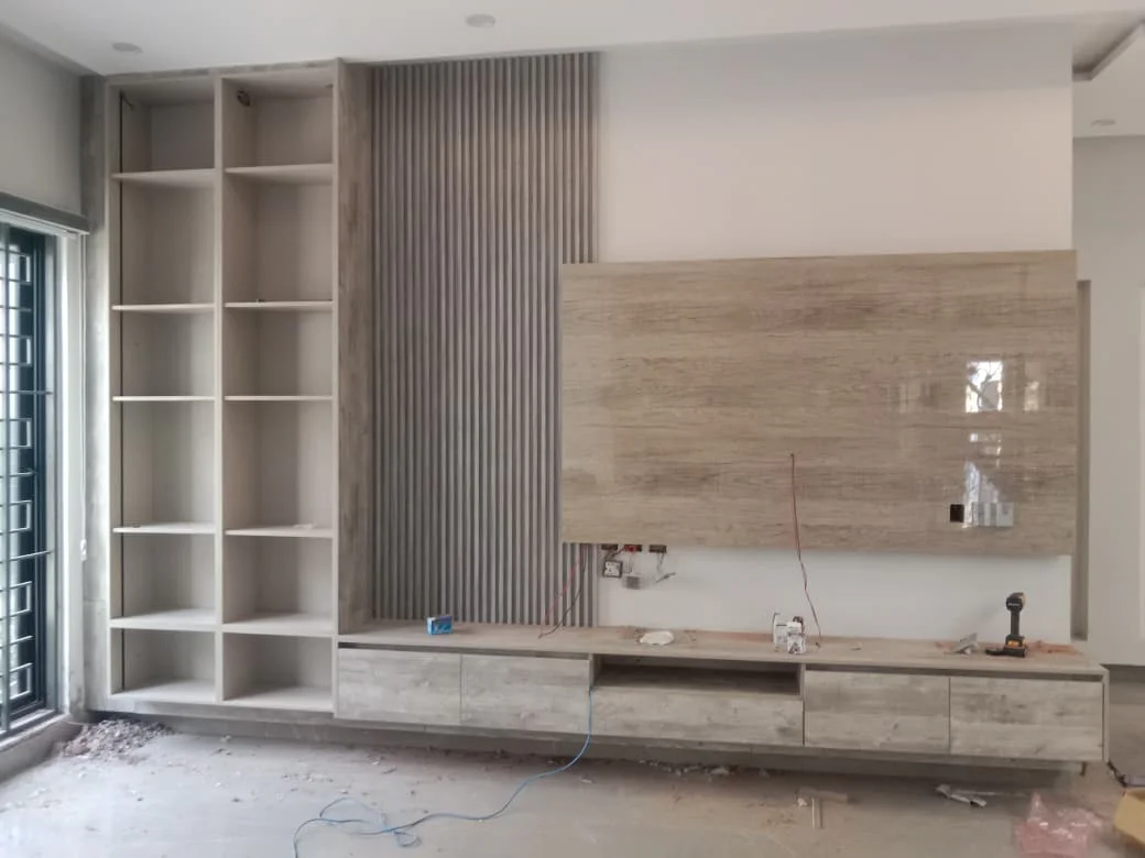 Medial Wall and Console and Wall Cabnit